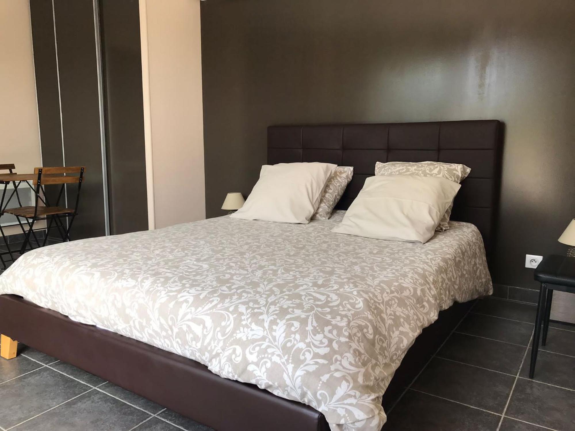 Chambres D'Hotes, B&B Climatisees La Borrellienne Saint-Maximin Εξωτερικό φωτογραφία