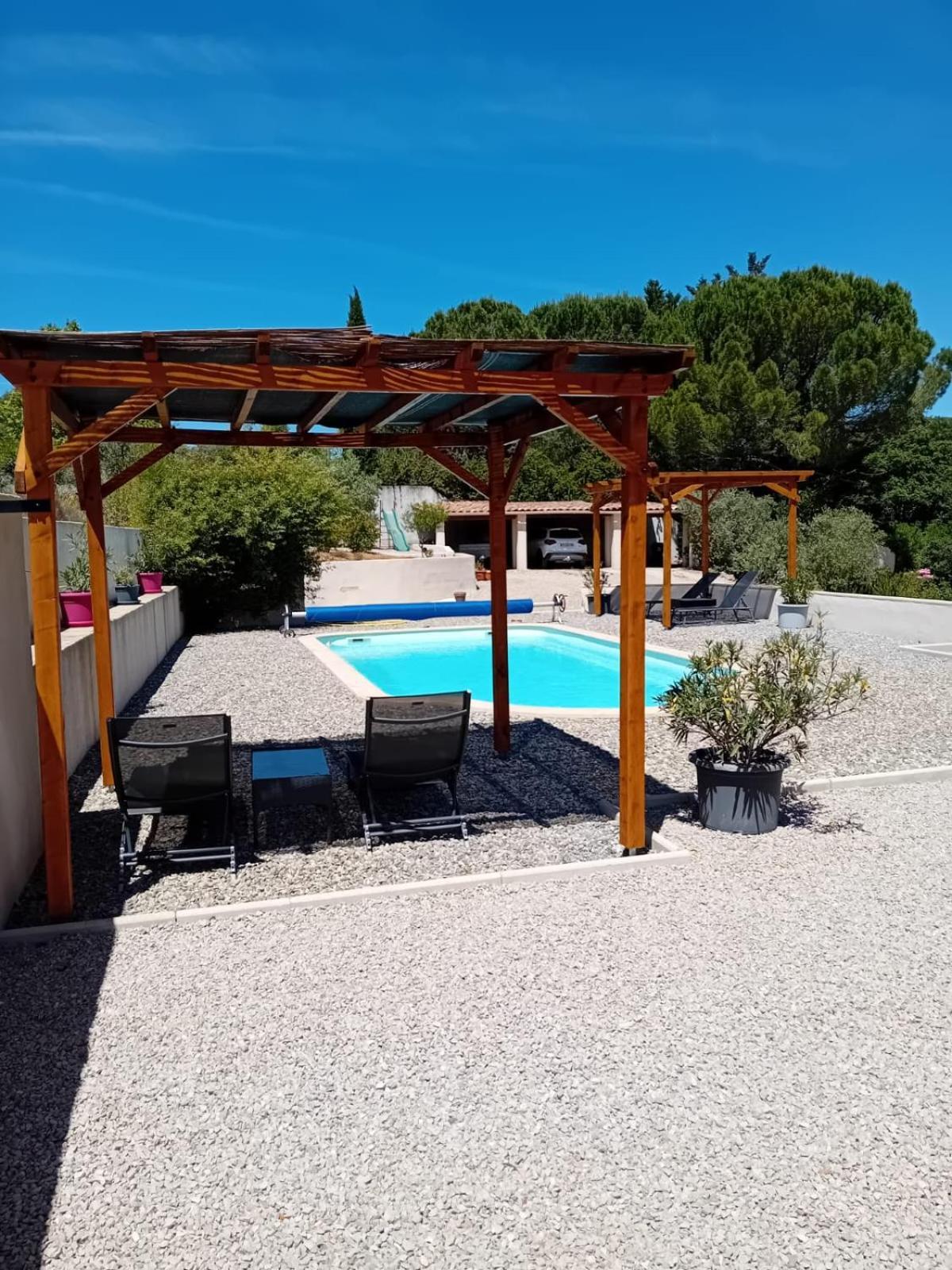 Chambres D'Hotes, B&B Climatisees La Borrellienne Saint-Maximin Εξωτερικό φωτογραφία