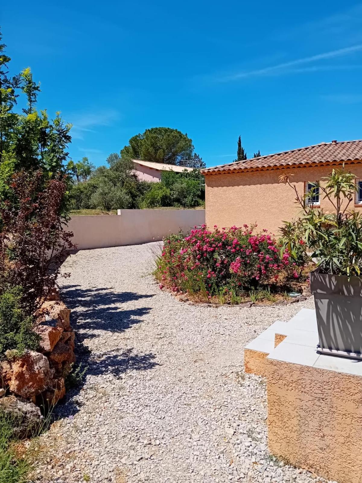 Chambres D'Hotes, B&B Climatisees La Borrellienne Saint-Maximin Εξωτερικό φωτογραφία