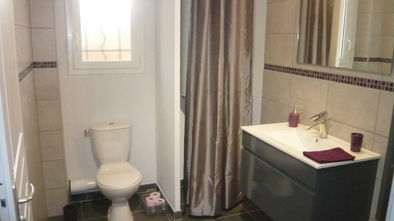Chambres D'Hotes, B&B Climatisees La Borrellienne Saint-Maximin Εξωτερικό φωτογραφία
